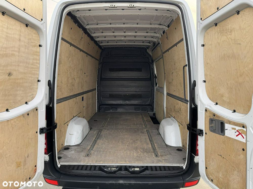 Mercedes-Benz Sprinter - 19