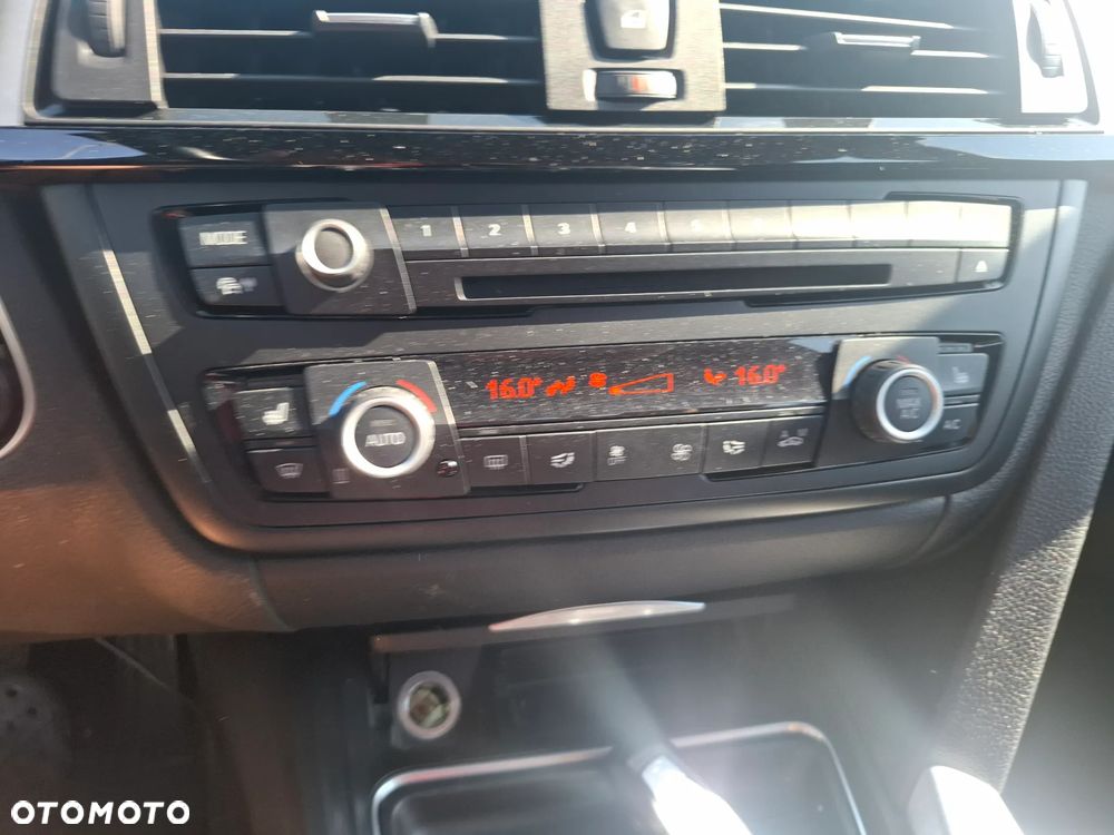 BMW Seria 3 - 23