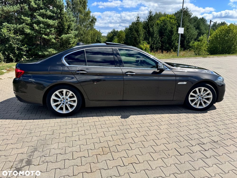BMW Seria 5 535i xDrive Luxury Line - 3