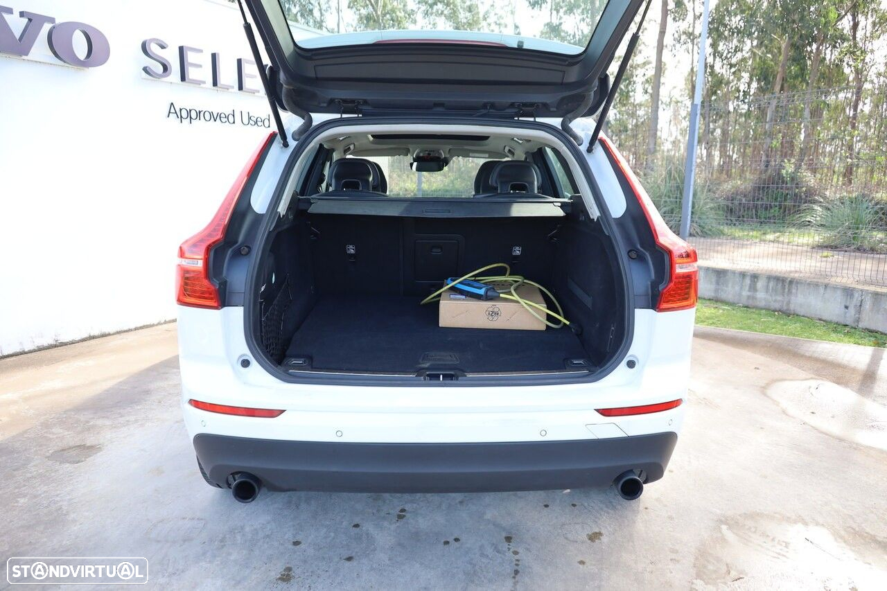 Volvo XC 60 2.0 T8 PHEV Momentum AWD - 5