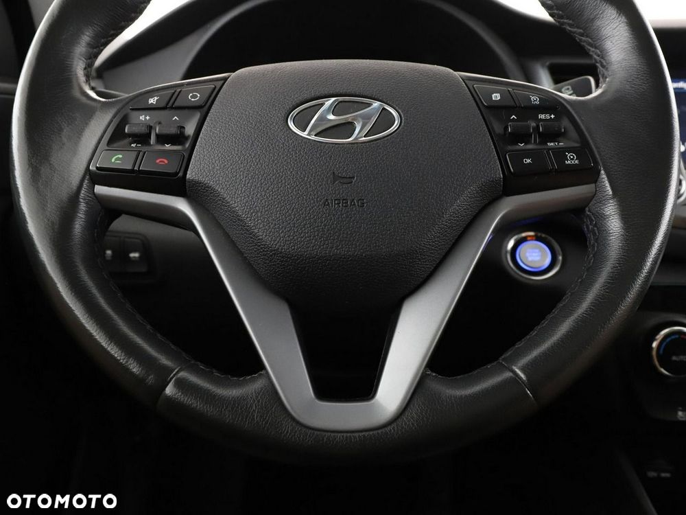 Hyundai Tucson 2.0 CRDI 2WD Style - 22