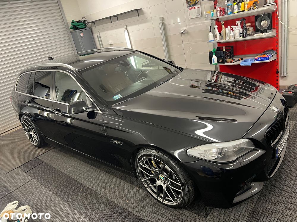 BMW Seria 5 530d xDrive - 12