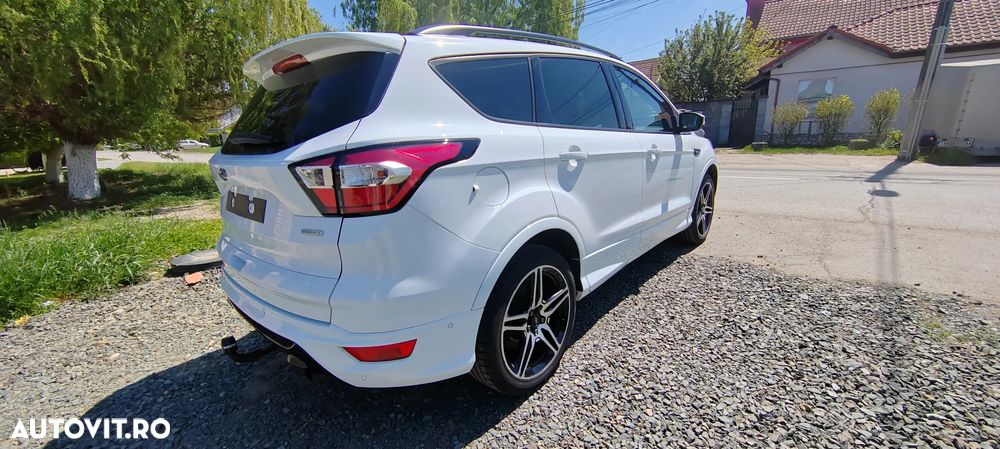 Ford Kuga 1.5 EcoBoost 2x4 Business Edition - 6