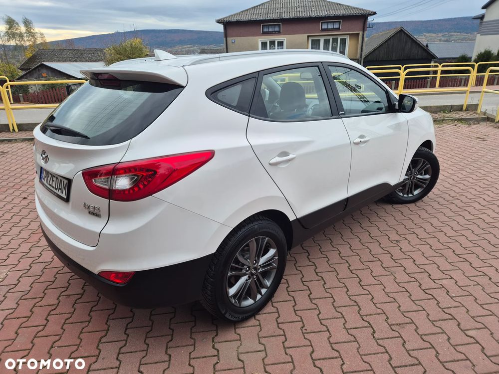 Hyundai ix35 1.7 CRDi 2WD blue Finale Gold - 2