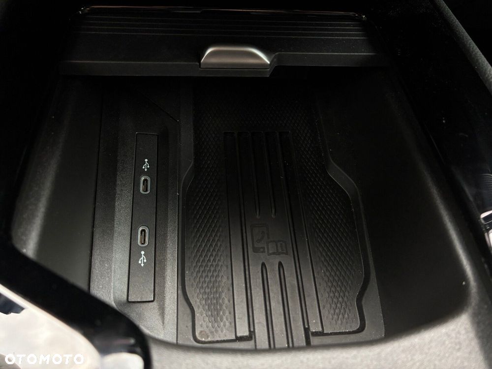 Skoda Superb 2.0 TDI SCR 4x4 Selection DSG - 24