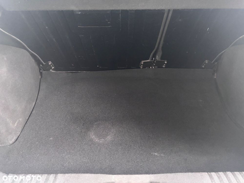 Ford Fiesta 1.4 Trend - 17