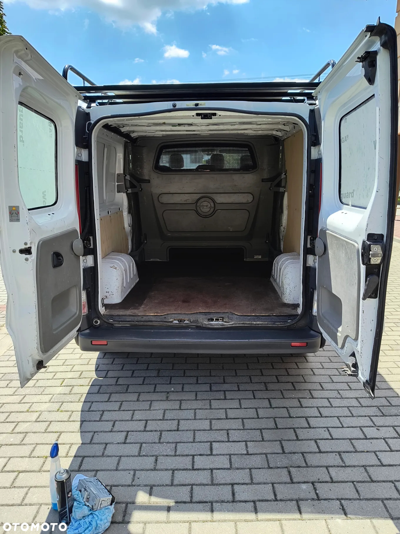 Opel Vivaro - 10