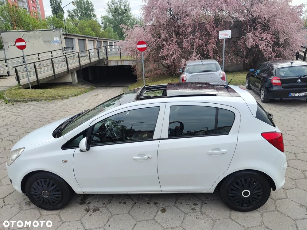 Opel Corsa 1.2 16V Enjoy - 9