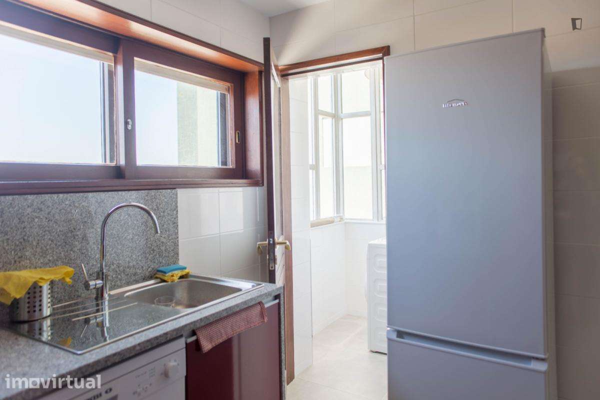 Quarto - localizado em Paranhos Porto - Grande imagem: 4/13
