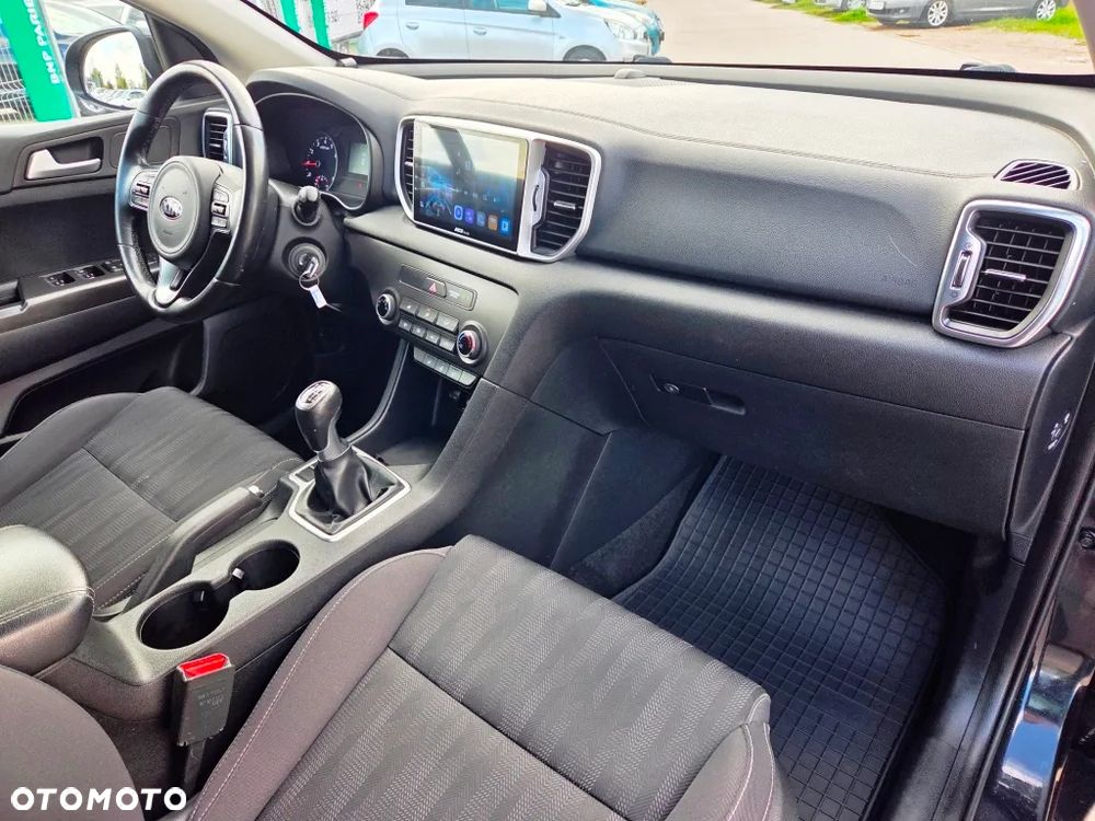 Kia Sportage 1.6 GDI Business Line L 2WD - 33