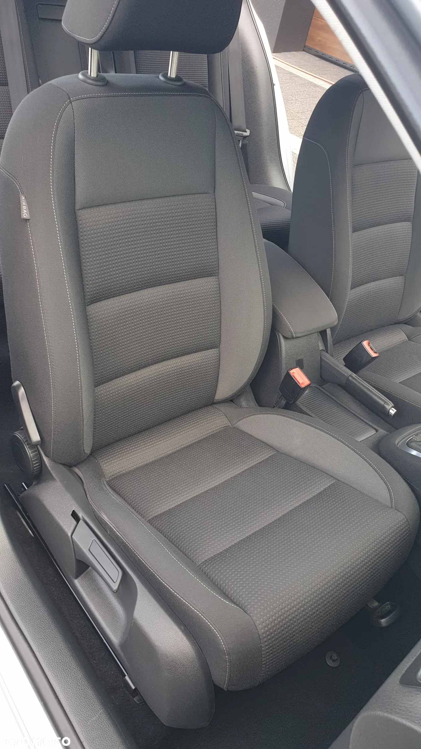 Volkswagen Golf Variant 1.4 TSI BlueMotion Technology DSG Comfortline - 20
