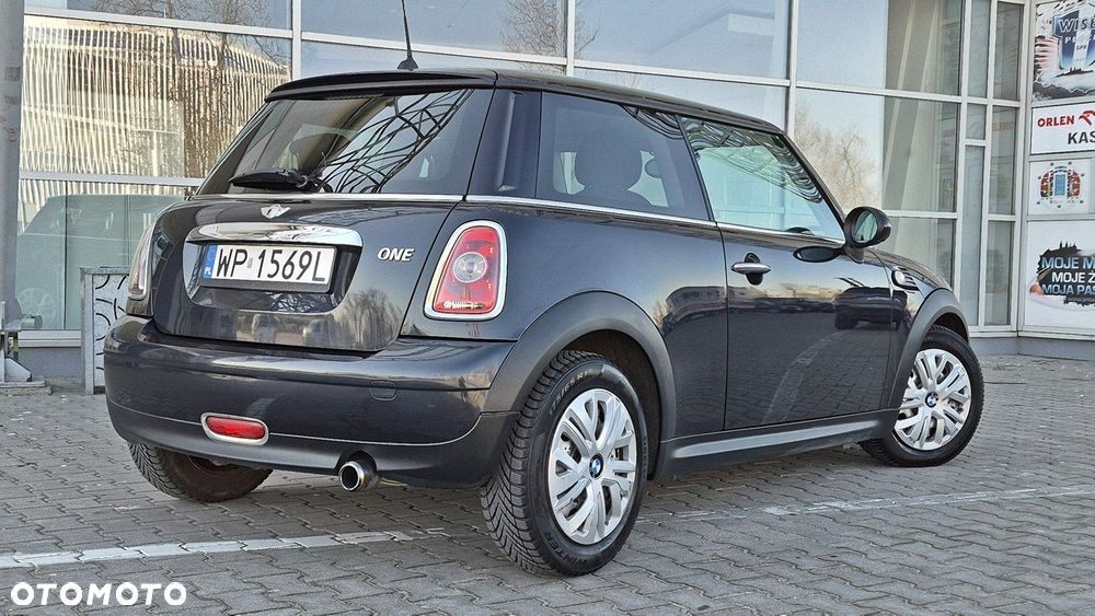 MINI ONE - 2