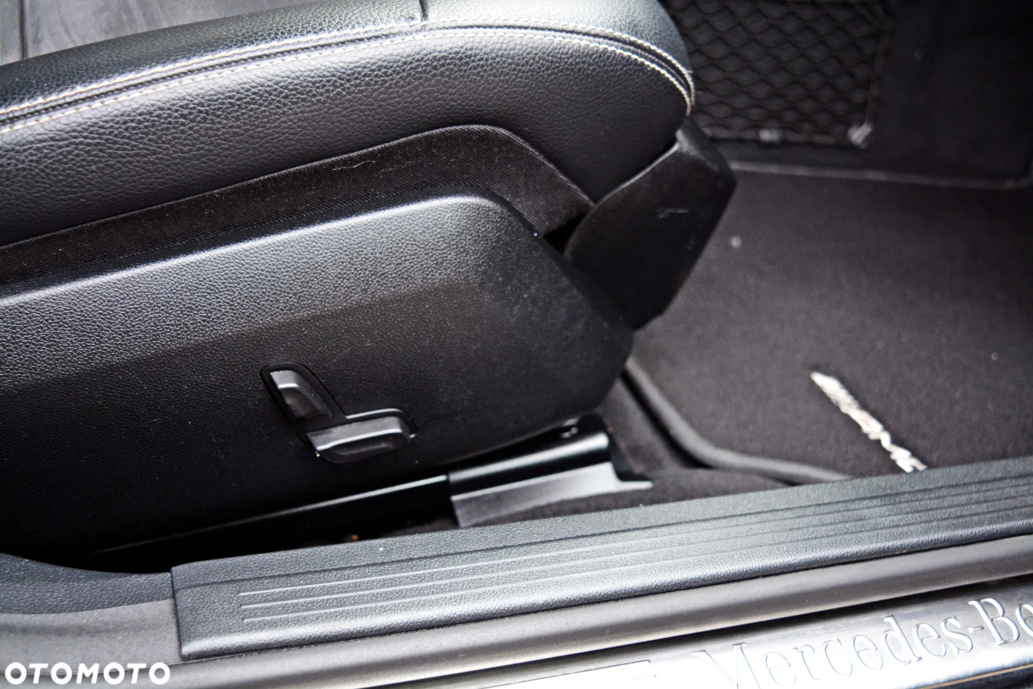 Mercedes-Benz Klasa E 250 T CDI DPF BlueEFFICIENCY 7G-TRONIC Avantgarde - 11
