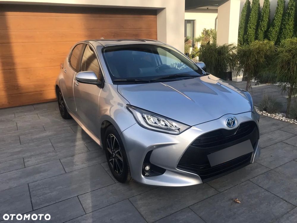 Toyota Yaris Hybrid 1.5 Executive - 3