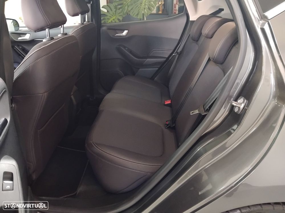 Ford Fiesta 1.0 EcoBoost Vignale - 9