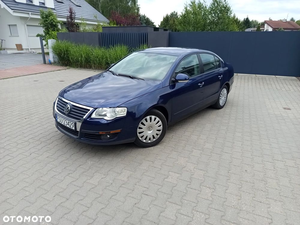 Volkswagen Passat - 2