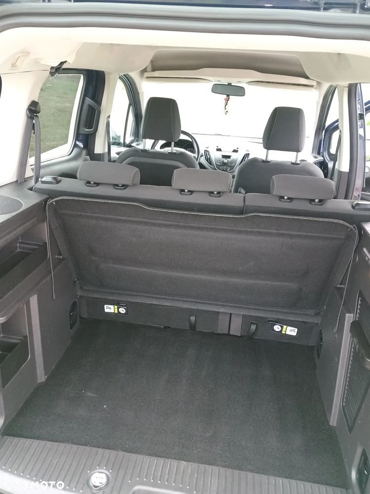 Ford Tourneo Courier - 8