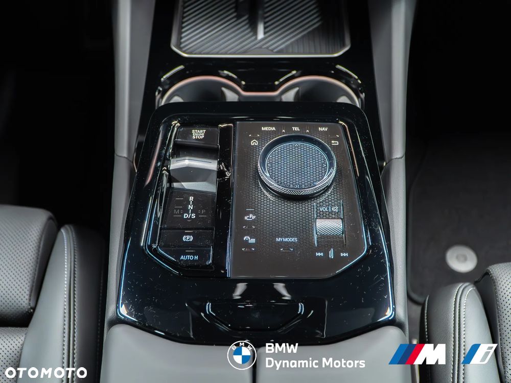 BMW Seria 5 520d xDrive - 31