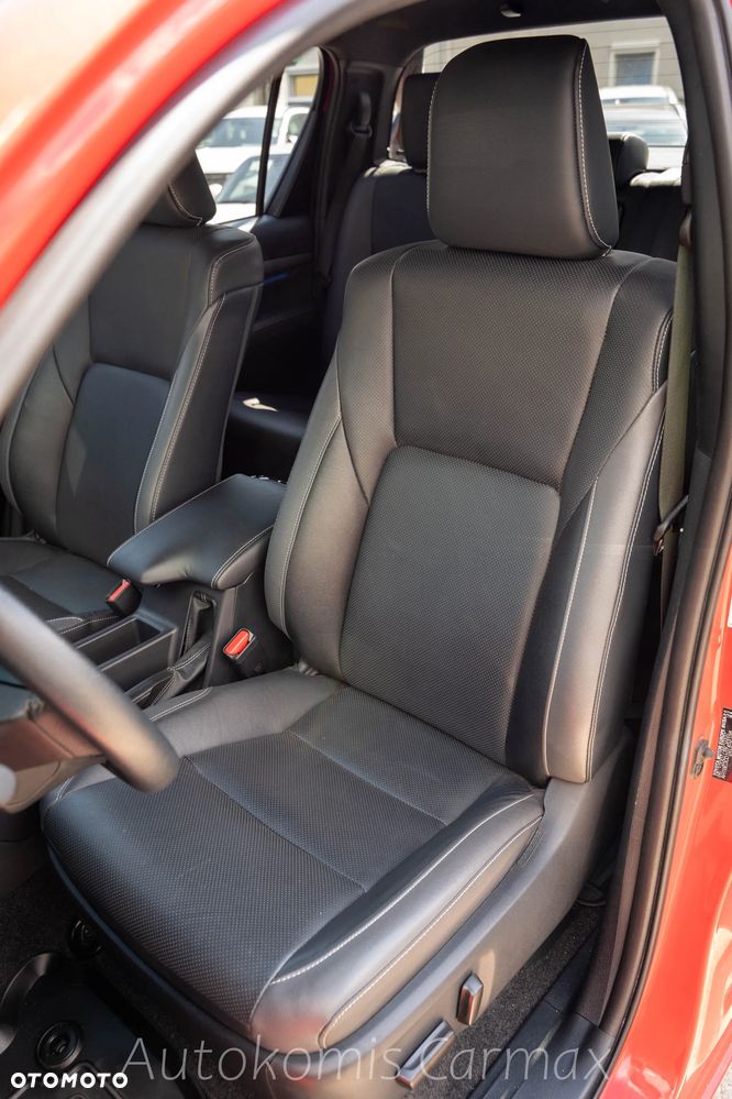 Toyota Hilux 2.8 D-4D mHEV Double Cab Invincible 4x4 - 20