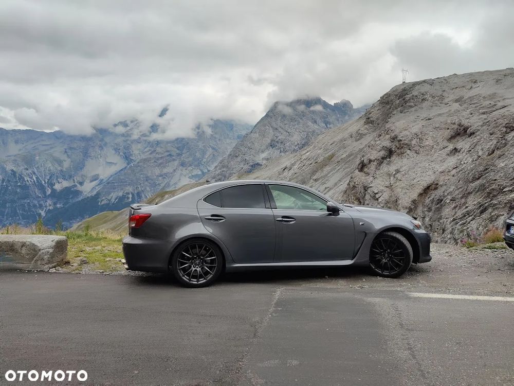 Lexus IS F Sport - 5