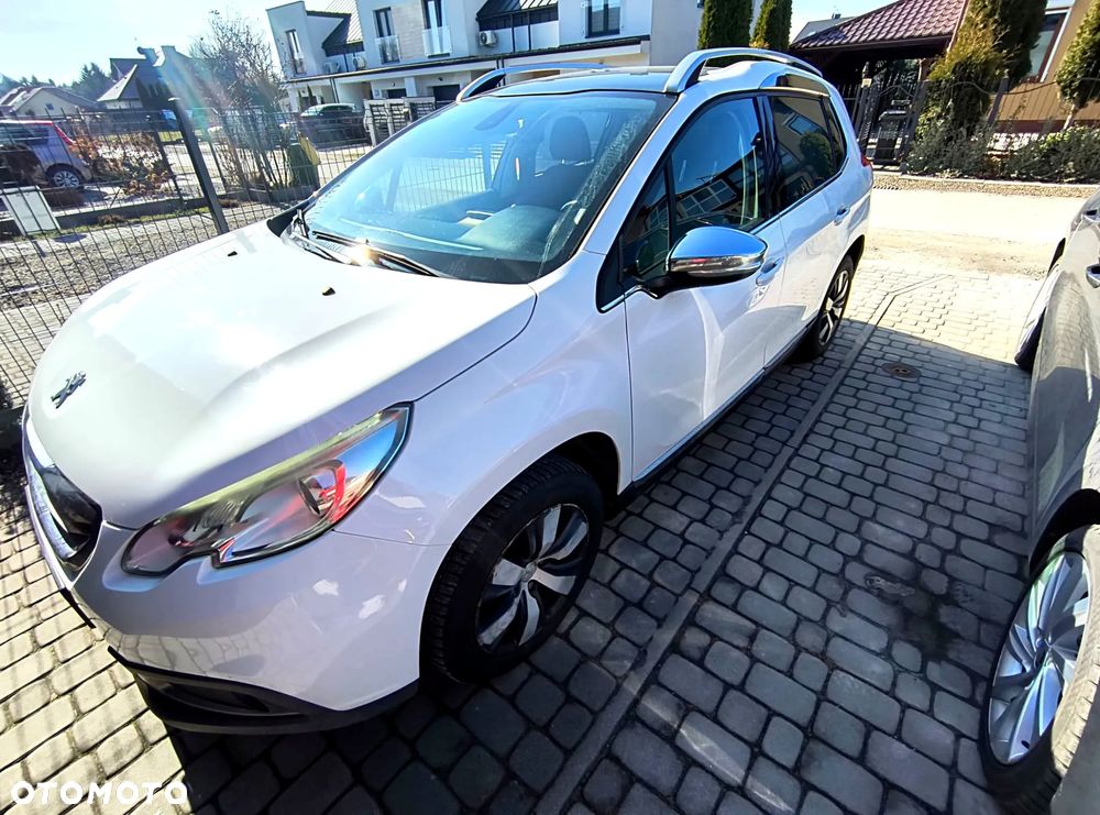 Peugeot 2008 1.2 Pure Tech Allure S&S - 1