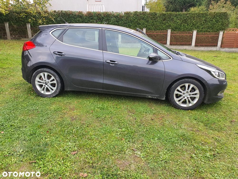 Kia Ceed 1.6 GDI Fifa World Cup Edition - 5