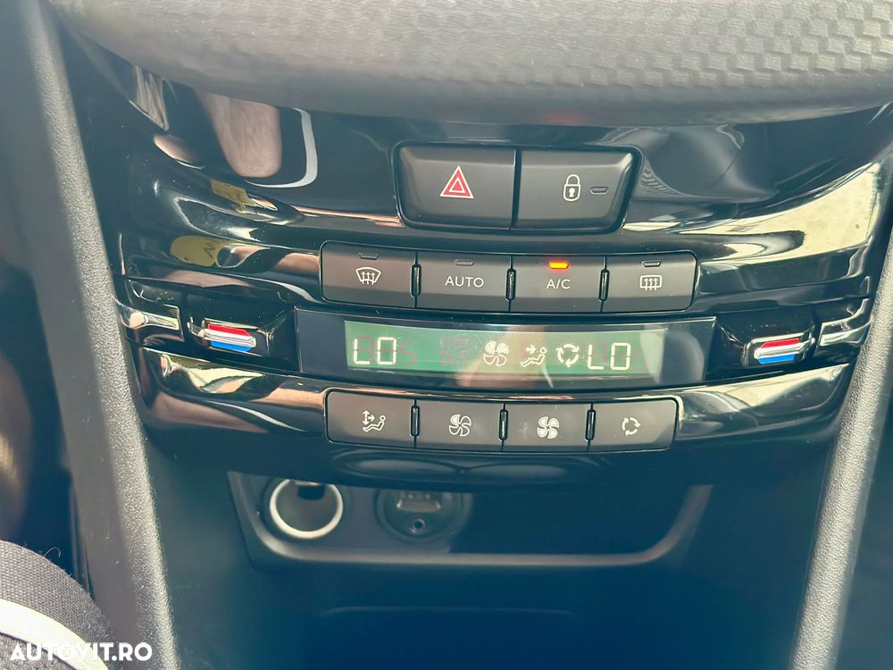 Peugeot 2008 - 16