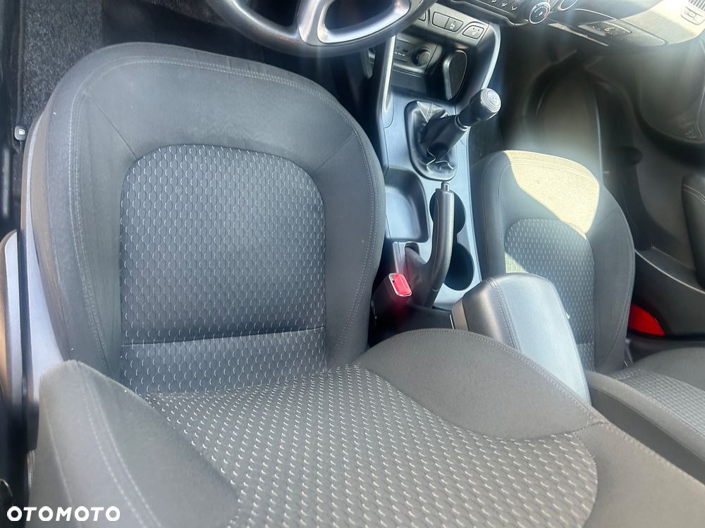Hyundai ix35 2.0 Classic 2WD - 12