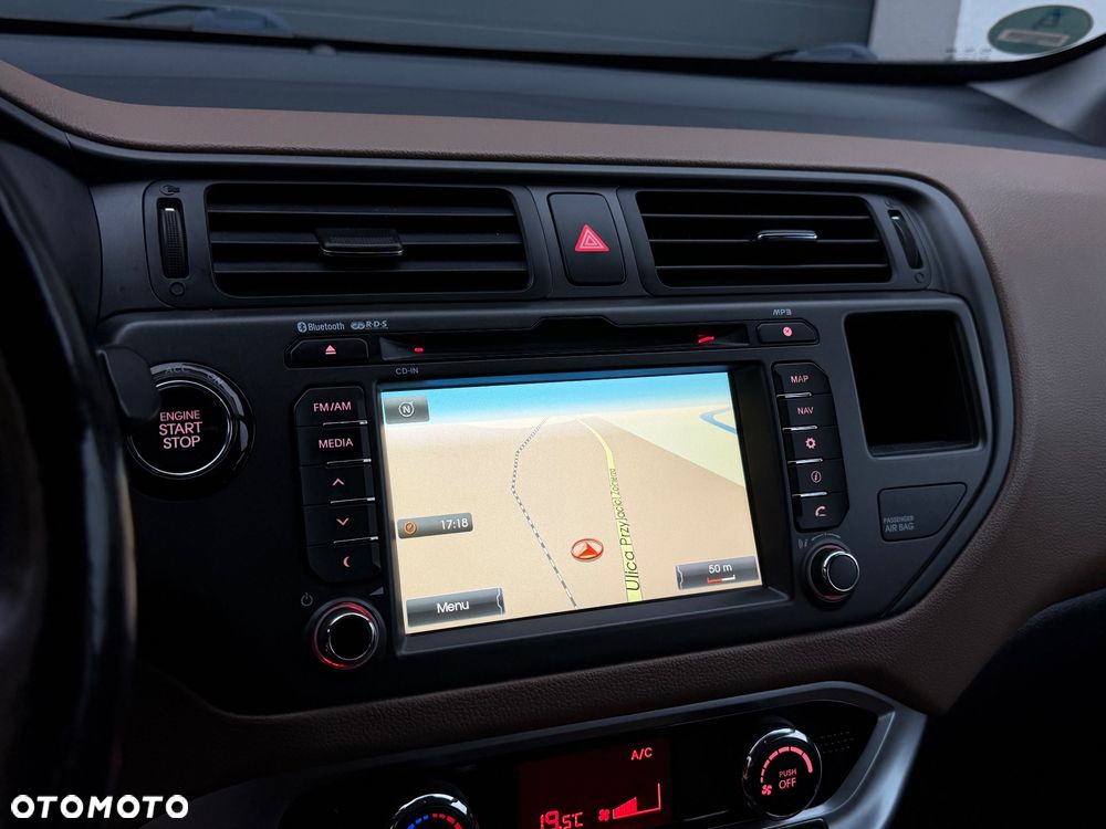 Kia Rio 1.4 Platinum Edition - 16