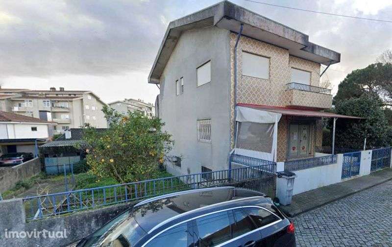 Moradia independente habitação + comércio, terreno de 500 m², 3 pisos - Grande imagem: 2/11