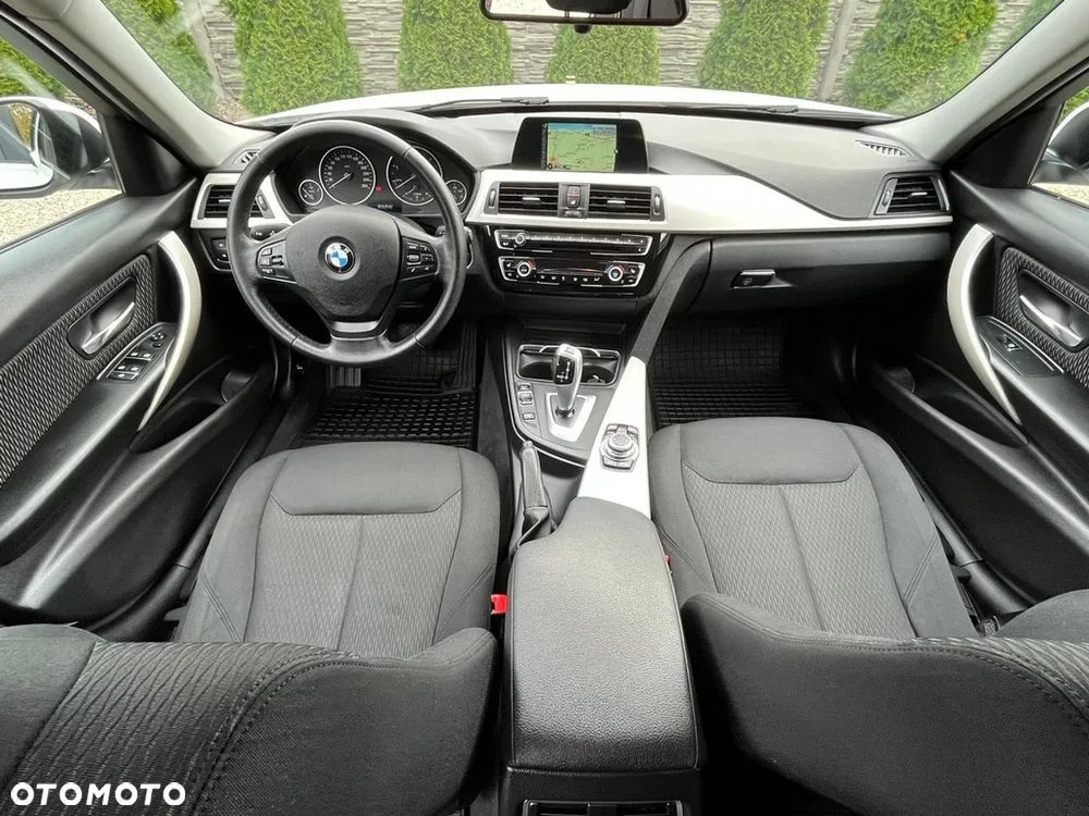 BMW Seria 3 318d - 5