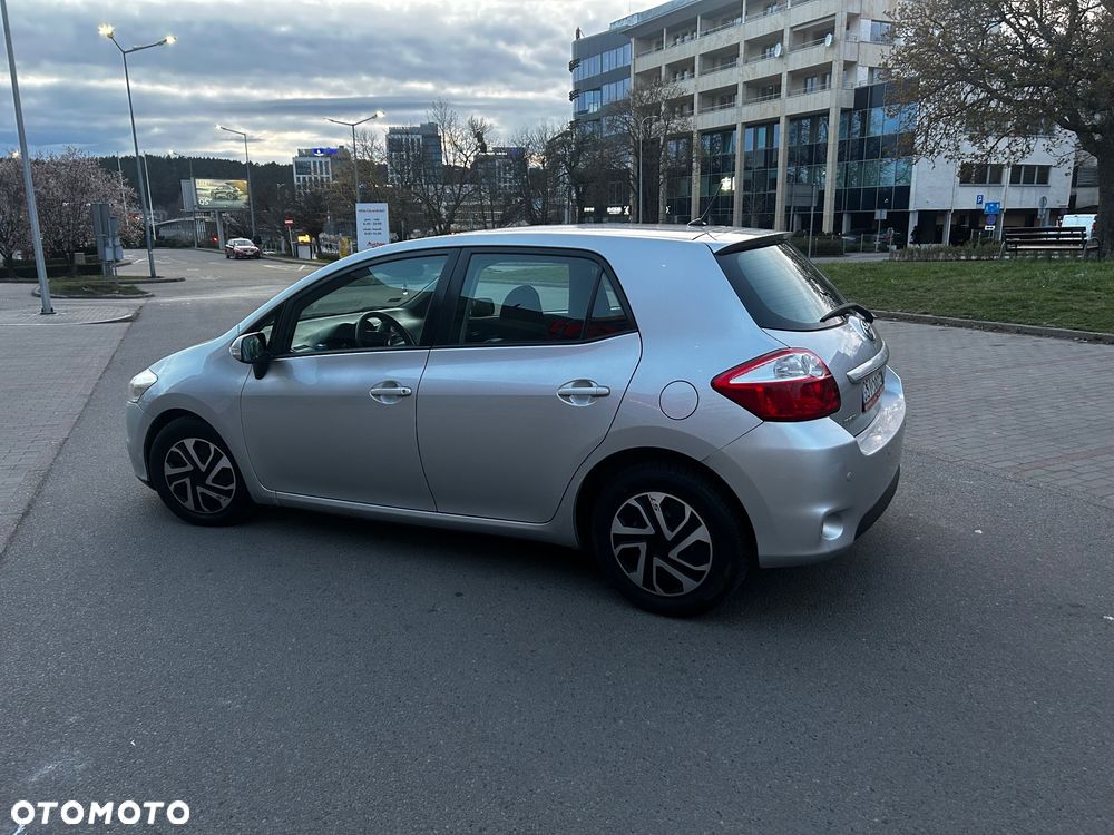 Toyota Auris 1.4 D-4D Life - 5