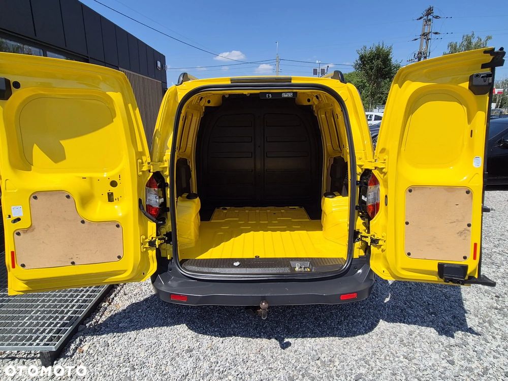 Ford TRANSIT COURIER - 30