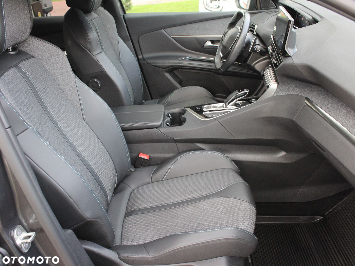 Peugeot 3008 1.2 PureTech Allure Pack S&S EAT8 - 12