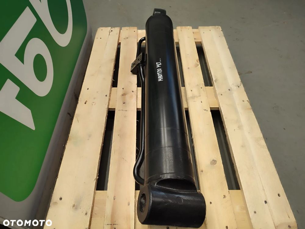 Siłownik główny ramienia Manitou MLT - 7