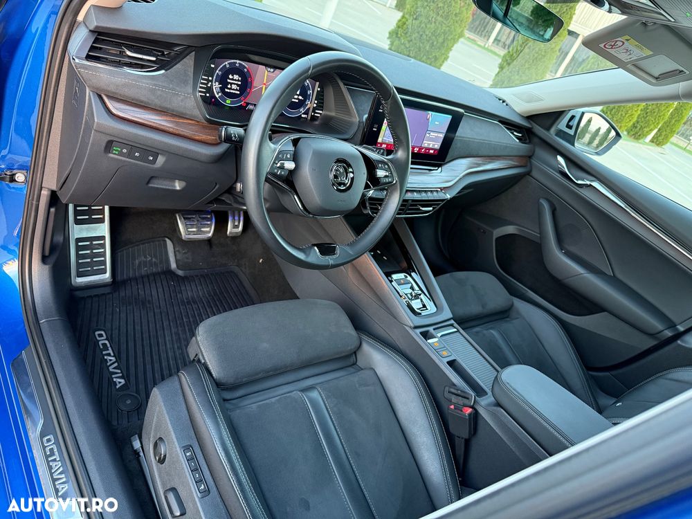 Skoda Octavia Combi 2.0 TDI DSG 4X4 Scout - 9