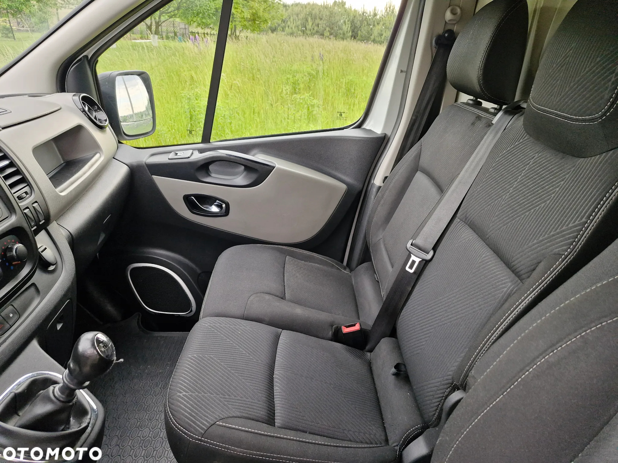 Renault TRAFIC - 12