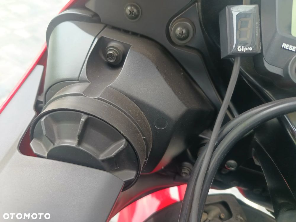 Yamaha YZF - 11