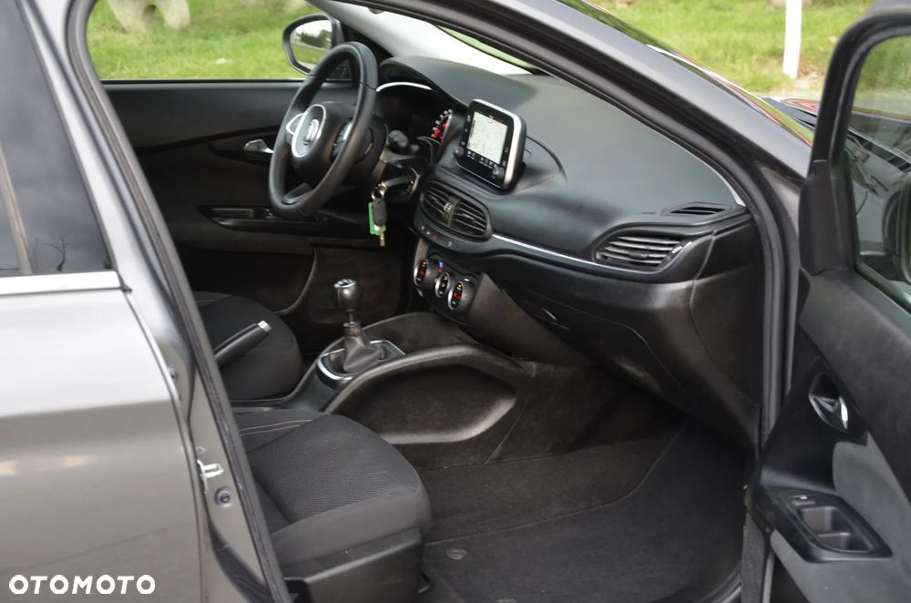 Fiat Tipo 1.4 T-Jet Lounge - 17