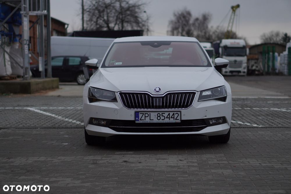 Skoda Superb 1.8 TSI L&K - 1