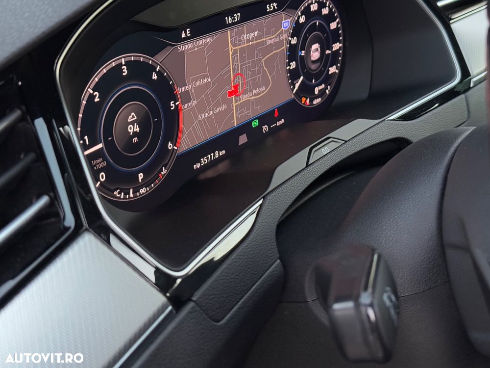 Volkswagen Passat Variant 2.0 TDI DSG R Executive - 16