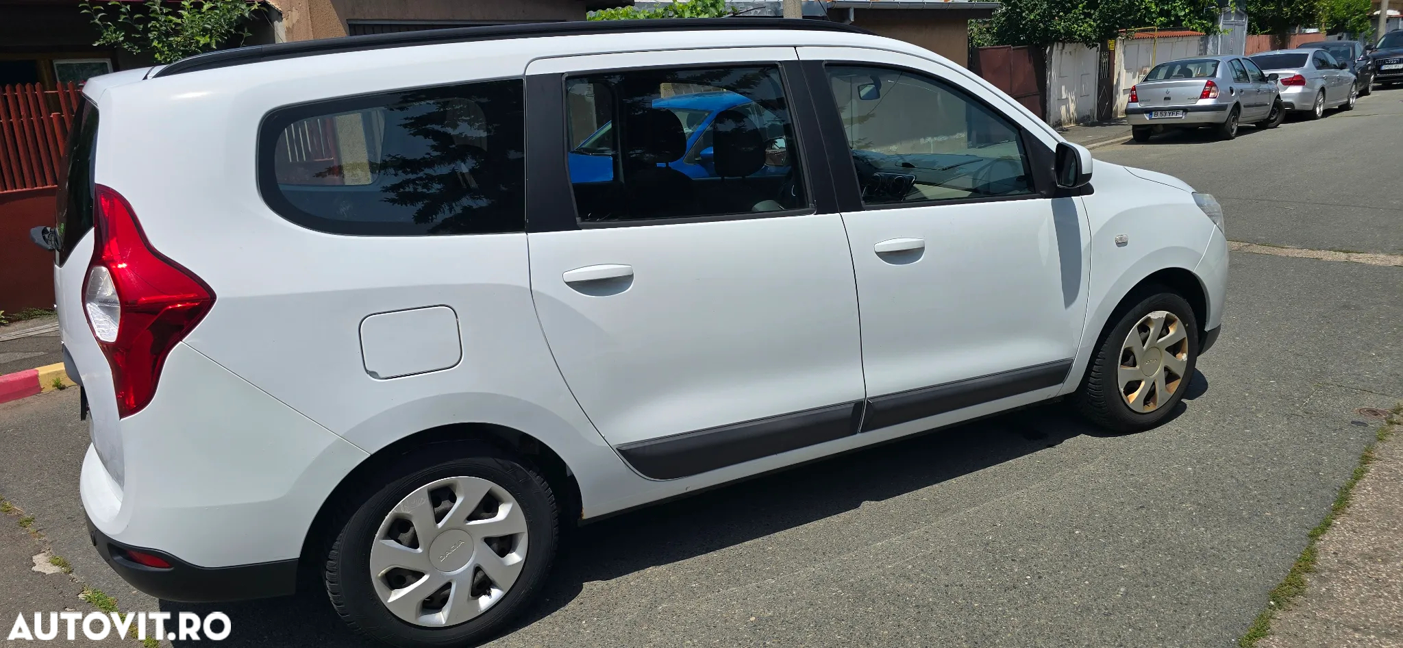 Dacia Lodgy 1.5 dCi 90 CP Laureate - 3