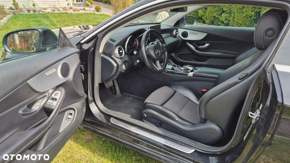 Mercedes-Benz Klasa C 220 d 9G-Tronic - 11
