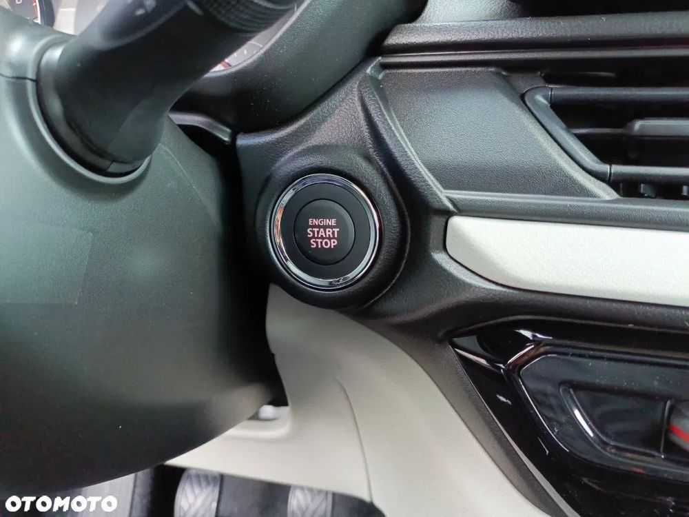 Suzuki Swift 1.2 Dualjet SHVS Premium Plus - 8