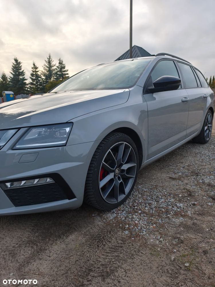Skoda Octavia 2.0 TDI RS DSG - 6