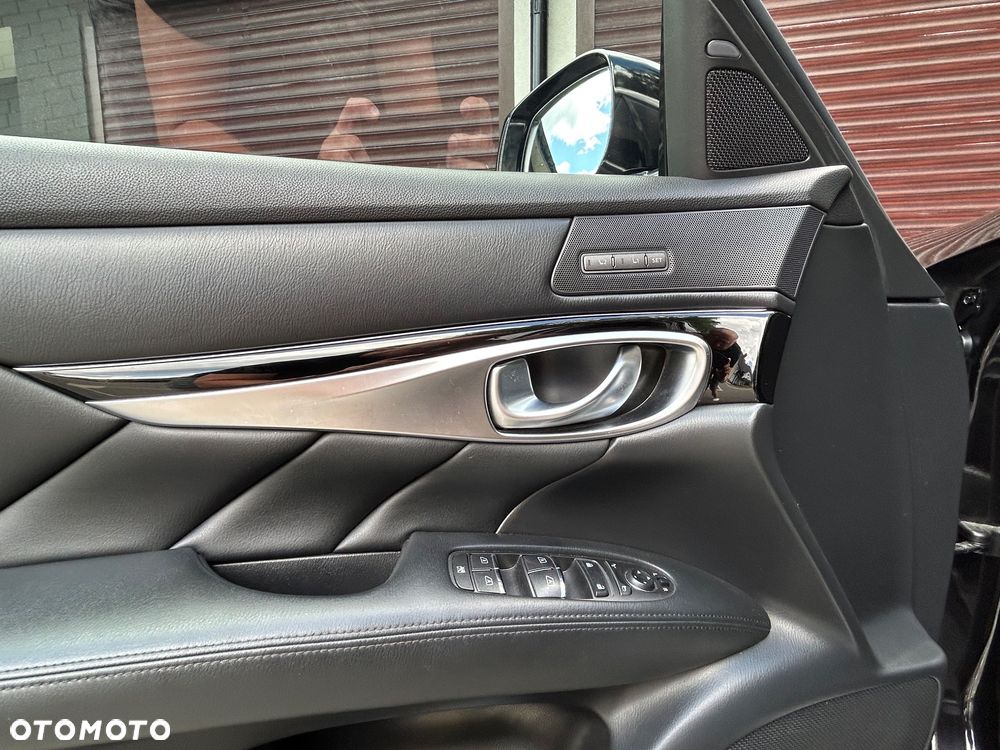 Infiniti Q70 2.2d Sport Tech - 9
