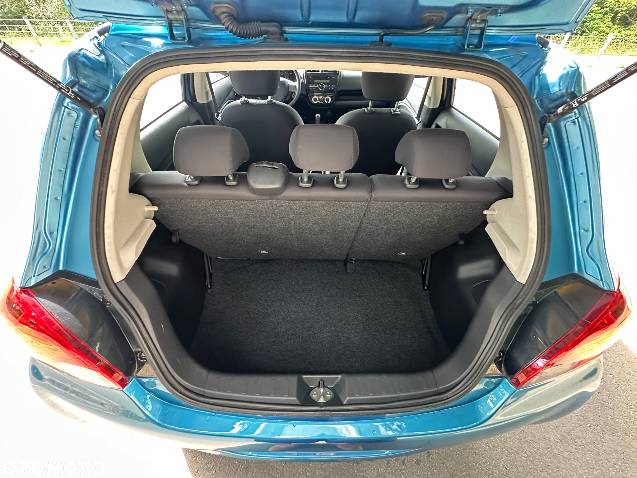 Mitsubishi Space Star - 10