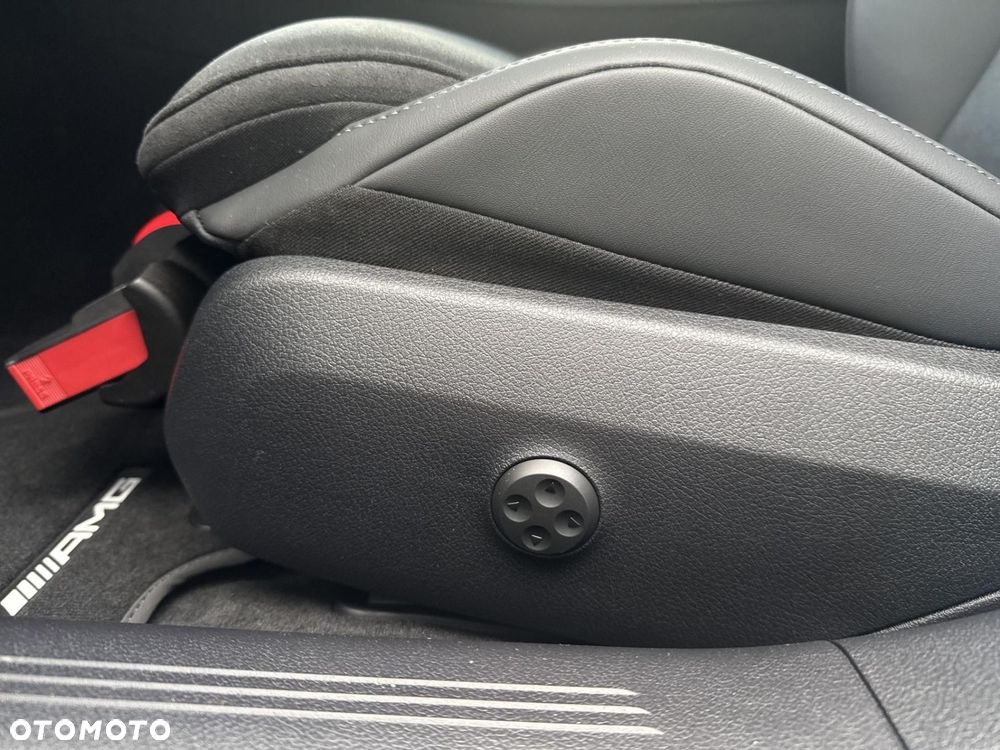 Mercedes-Benz Klasa E - 12