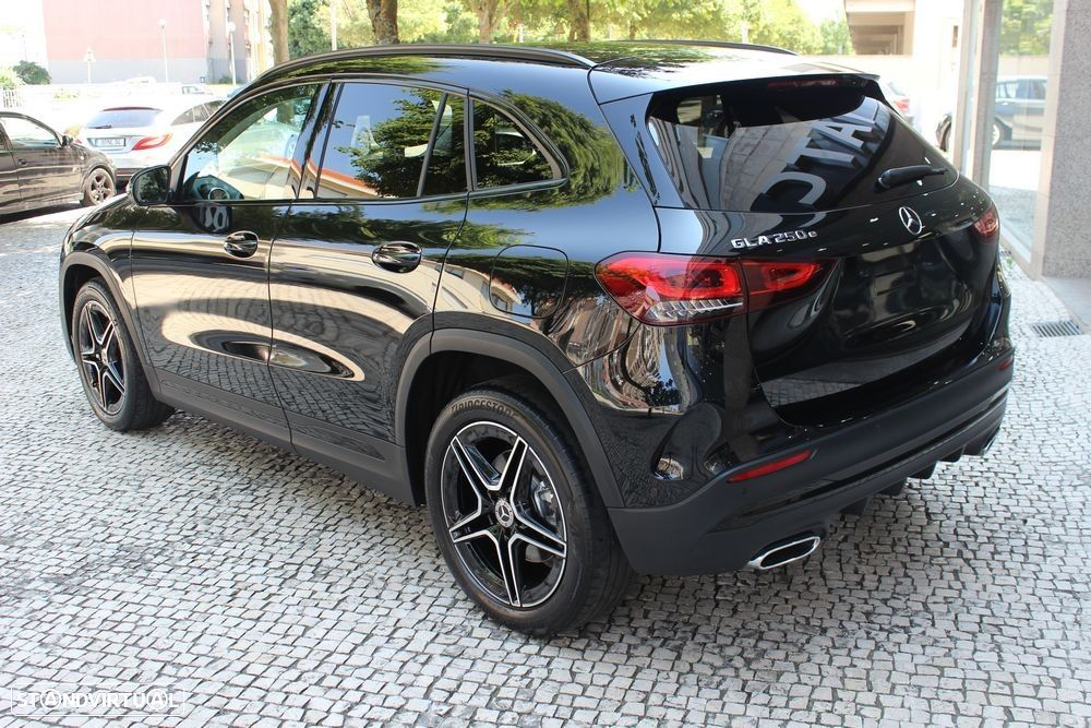 Mercedes-Benz GLA 250 e AMG Line - 7