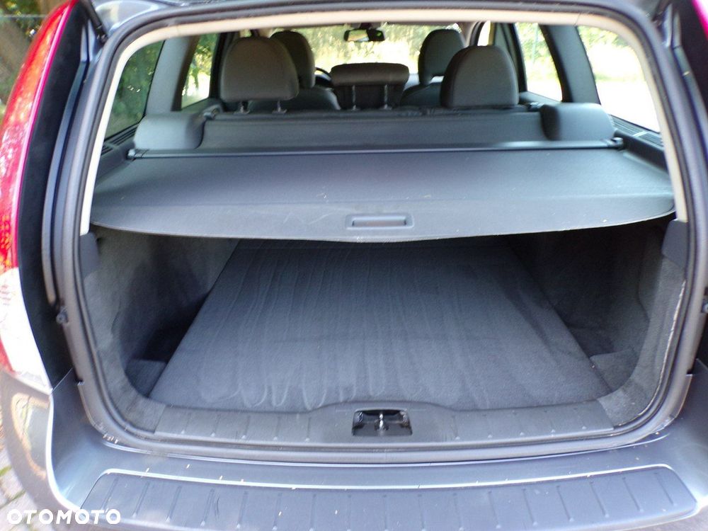 Volvo V50 - 29